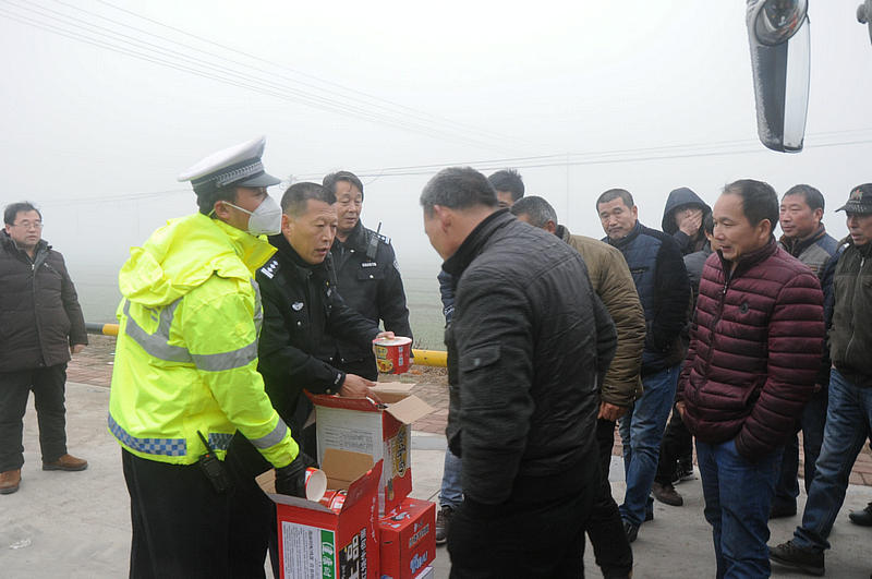  �����ó�   ����ͬ��